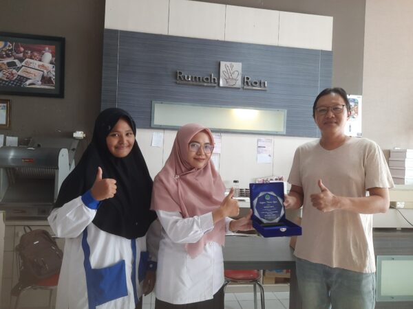 Program Prakerin di Rumah Roti Situbondo